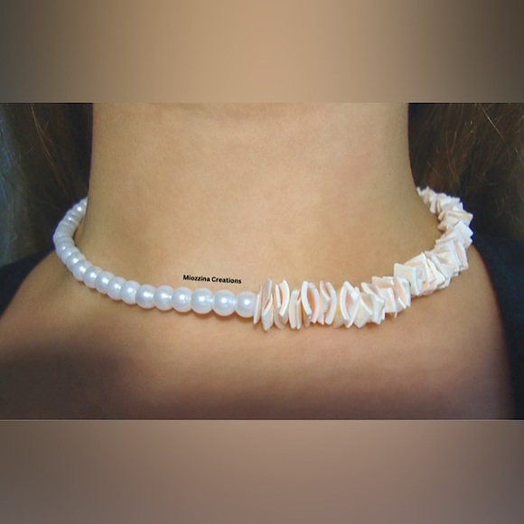 Shell & pearl beaded necklace | Cecilia necklace 🐚 - Picture 2 of 2